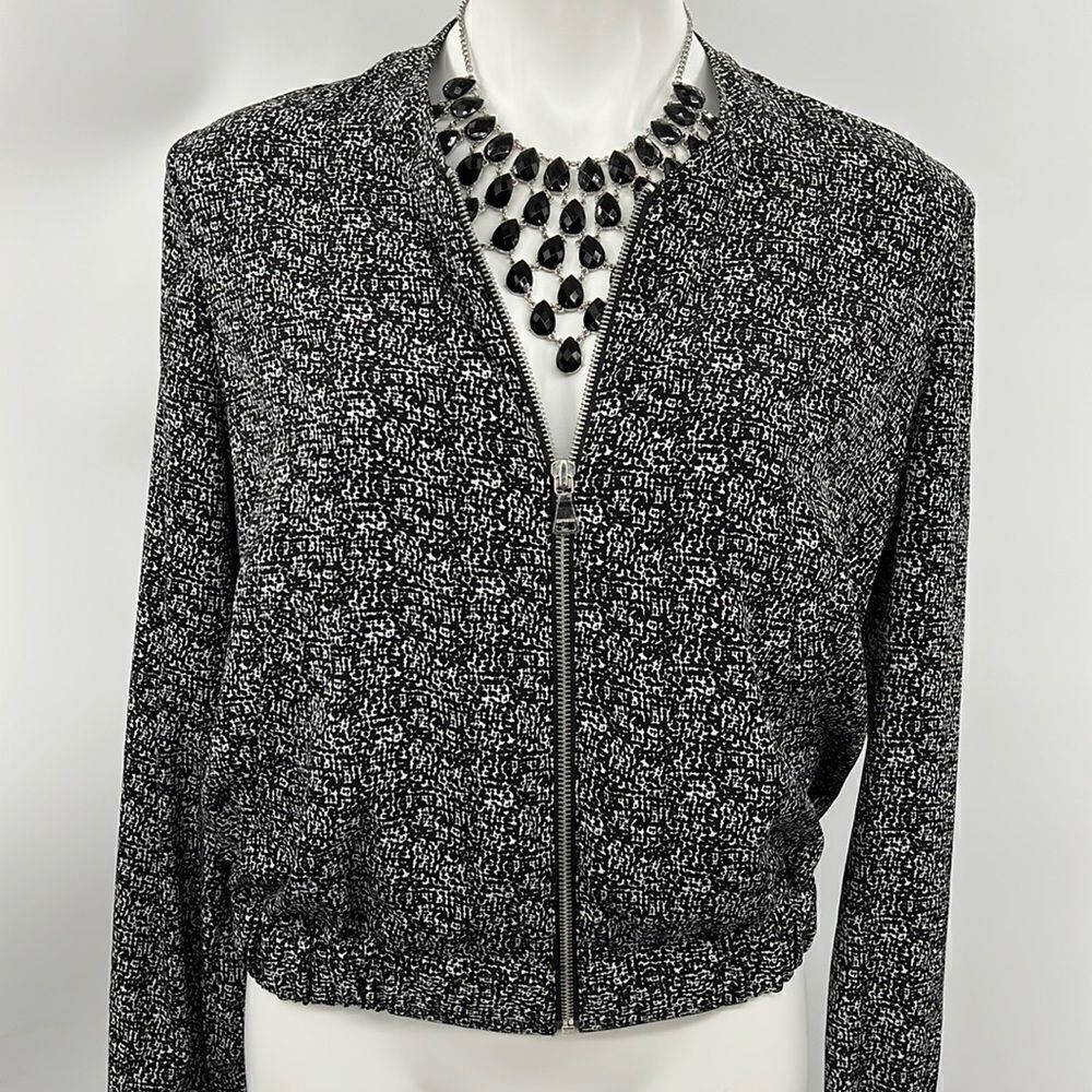 Express small long sleeve lightweight zipper jacket